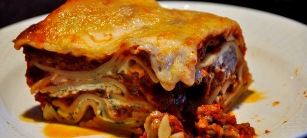 Лазанья с фаршем и помидорами