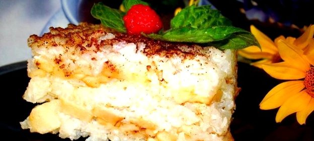 Рисовая запеканка с яблоками