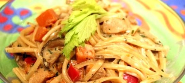 Паста с овощами в сливочном соусе