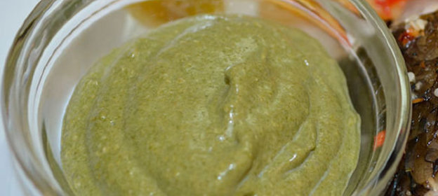 Шоколадные клецки с орехами