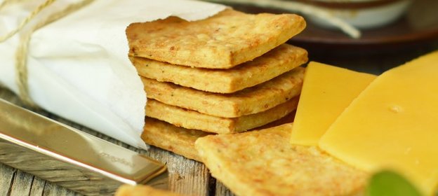 Пшеничные хлебцы с итальянскими травами