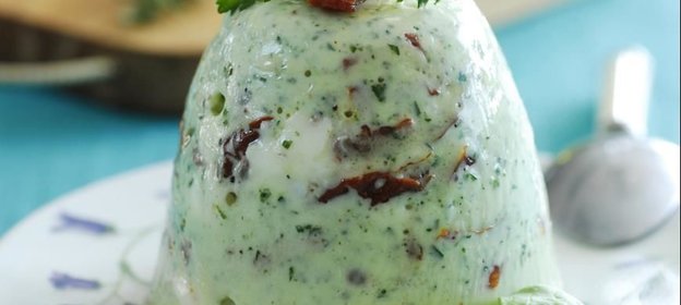 Желе из йогурта с моцареллой