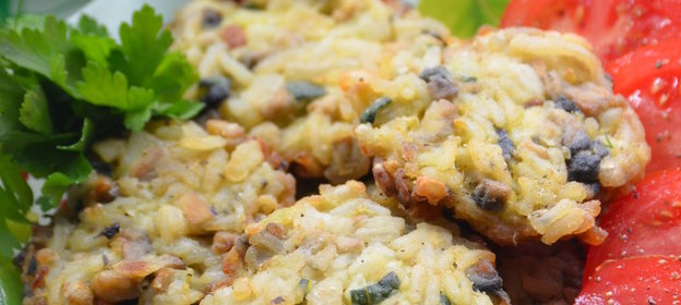 Рисовые биточки с грибами