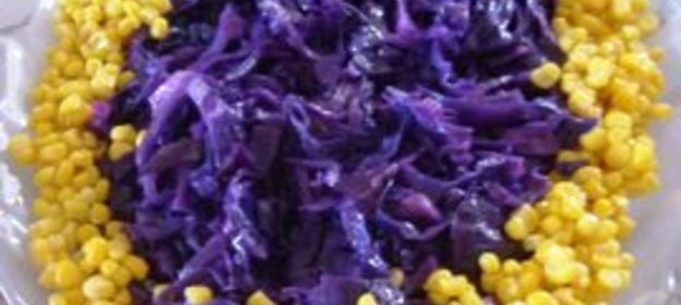 Салат из краснокочанной капусты