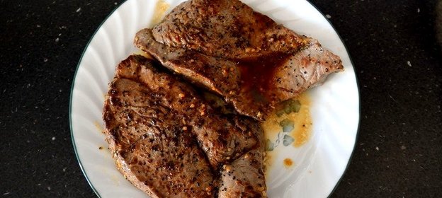 Жареная конина на сковороде