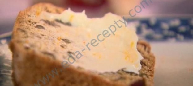 Сладкий хлеб с апельсиновым сыром
