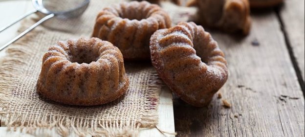 Кексики с мультизерновыми хлопьями, грецкими орехами и яблоками