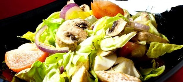 Салат «Цезарь» с портобелло