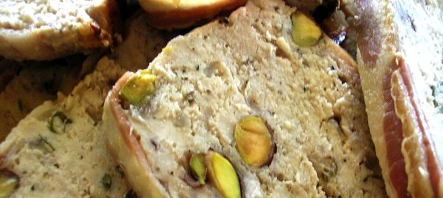 Запеканка с фисташками