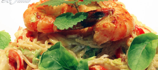 Паста с креветками в сливочном соусе