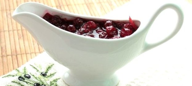 Брусничный соус к мясу без вина