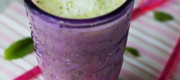 Десертный суп из крыжовника с меренгами