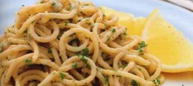 Спагетти с рыбным соусом