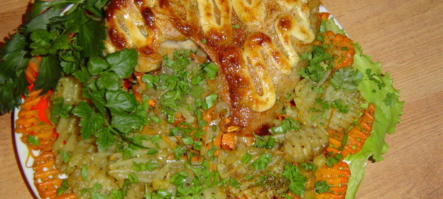 Индюшиное крыло ,запеченное с гарниром