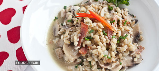 Перловая каша с грибами и беконом