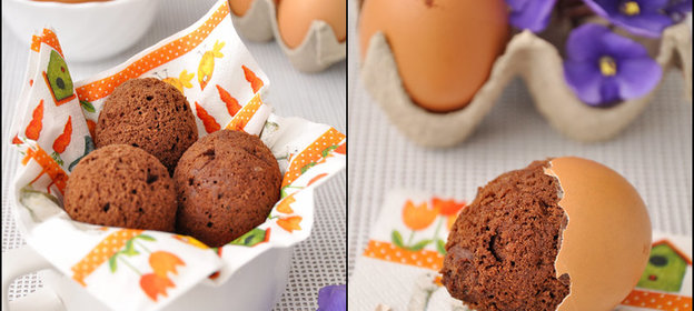 Шоколадные кексы «Пасхальные яйца», испеченные в яичной скорлупе