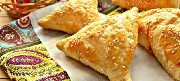 Пестрый салат с мандаринами