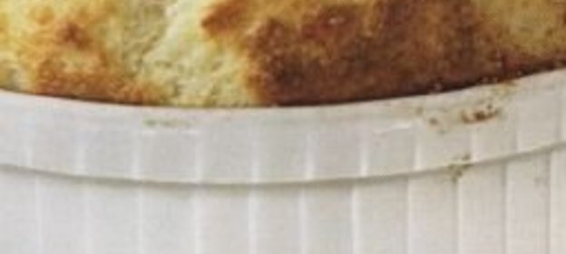 Салат овощной из помидоров с брынзой