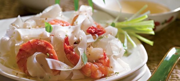 Соевая лапша с креветками