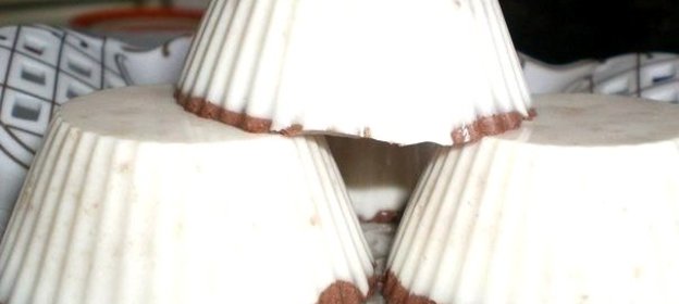 Творожный слоеный десерт