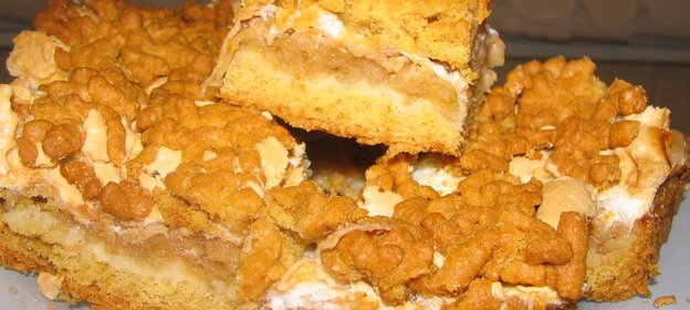 Яблочный пирог с безе