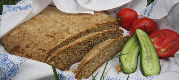 Хлеб из цельнозерновой муки с горохом и мёдом - Урожайный