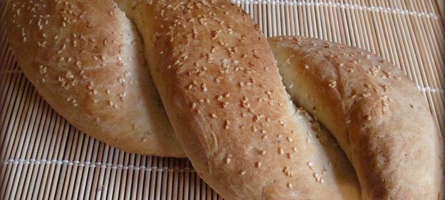 Французский хлеб с маслинами (в духовке)