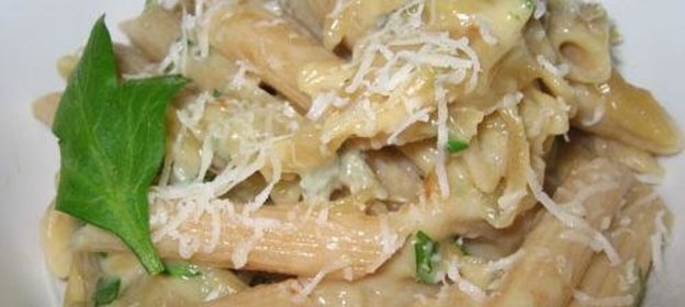 Паста с луковым соусом