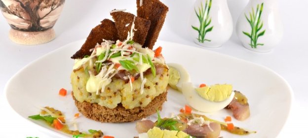 Салат-закуска Скаген с копченой сельдью