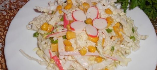 Салат из пекинской капусты и кукурузы