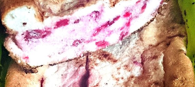 Белковая творожная запеканка с ягодами