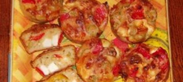 Маффины с паприкой, оливками и сыром