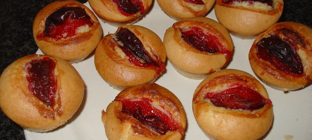 кексы со сливами