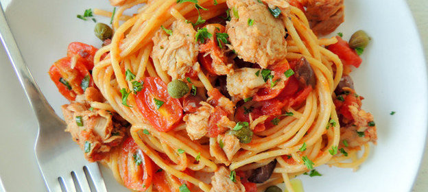 Паста с тунцом и томатами