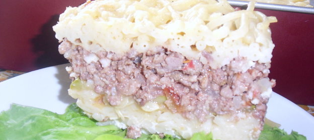 Макаронная запеканка с фаршем и цукини