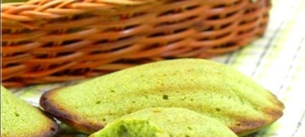 Печенье «Мадлен» с зеленым чаем матча