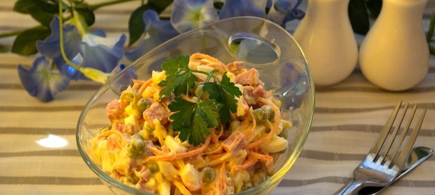 Салат Восторг с корейской морковкой