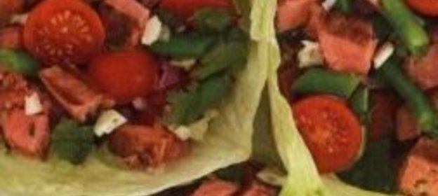 Бутерброды с курицей, сыром и зеленым салатом