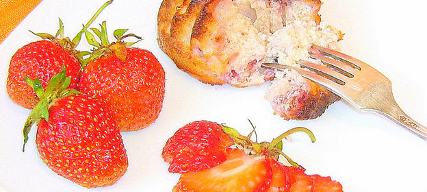 Творожно-ягодная запеканка