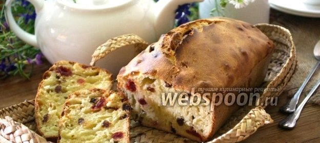 Кекс на кефире с изюмом и сушёной вишней