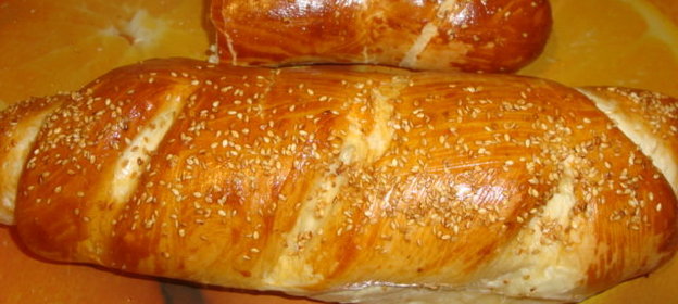 Батон с кунжутом или освоение хлебопечки