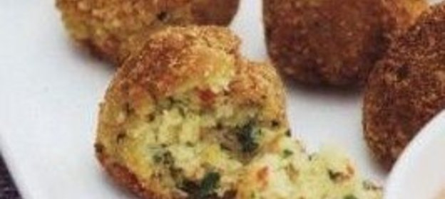 Рисовый салат с тунцом