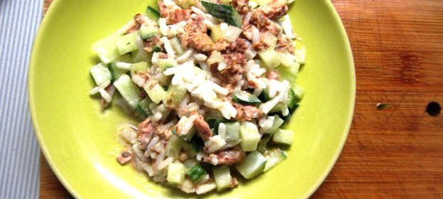 Простой рыбный салат