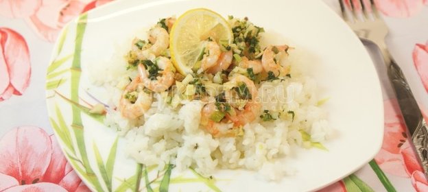 Салат Цезарь с цыпленком и грибами