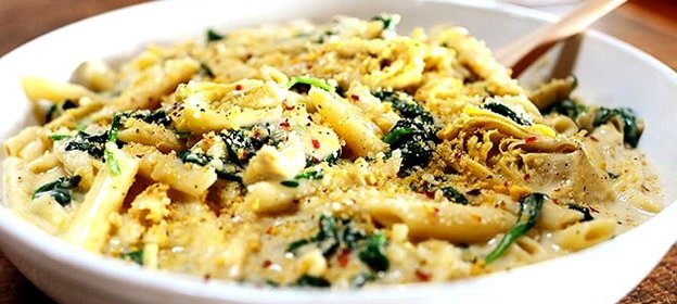 Паста со шпинатом и артишоками