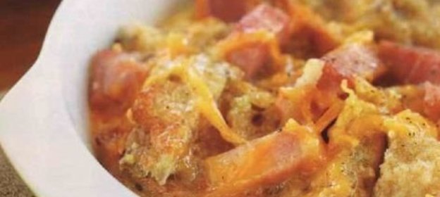 Запеканка из ветчины и хлеба