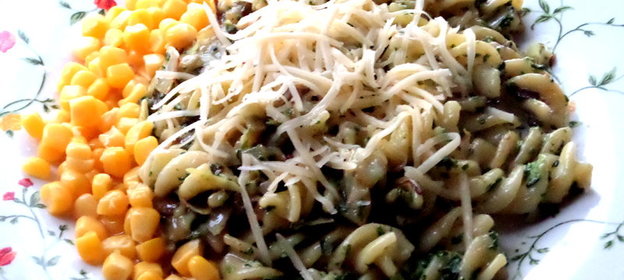 ПАСТА ФУЗИЛЛИ СО СЛИВОЧНО-ШПИНАТНЫМ СОУСОМ