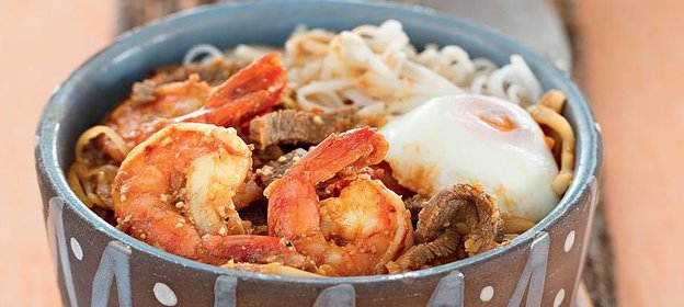 Ми бандунг муар, лапша с морепродуктами