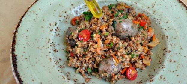 Салат из картофеля с крабами