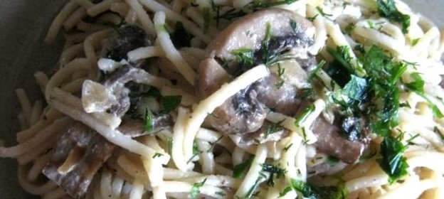 Спагетти со сливочным соусом